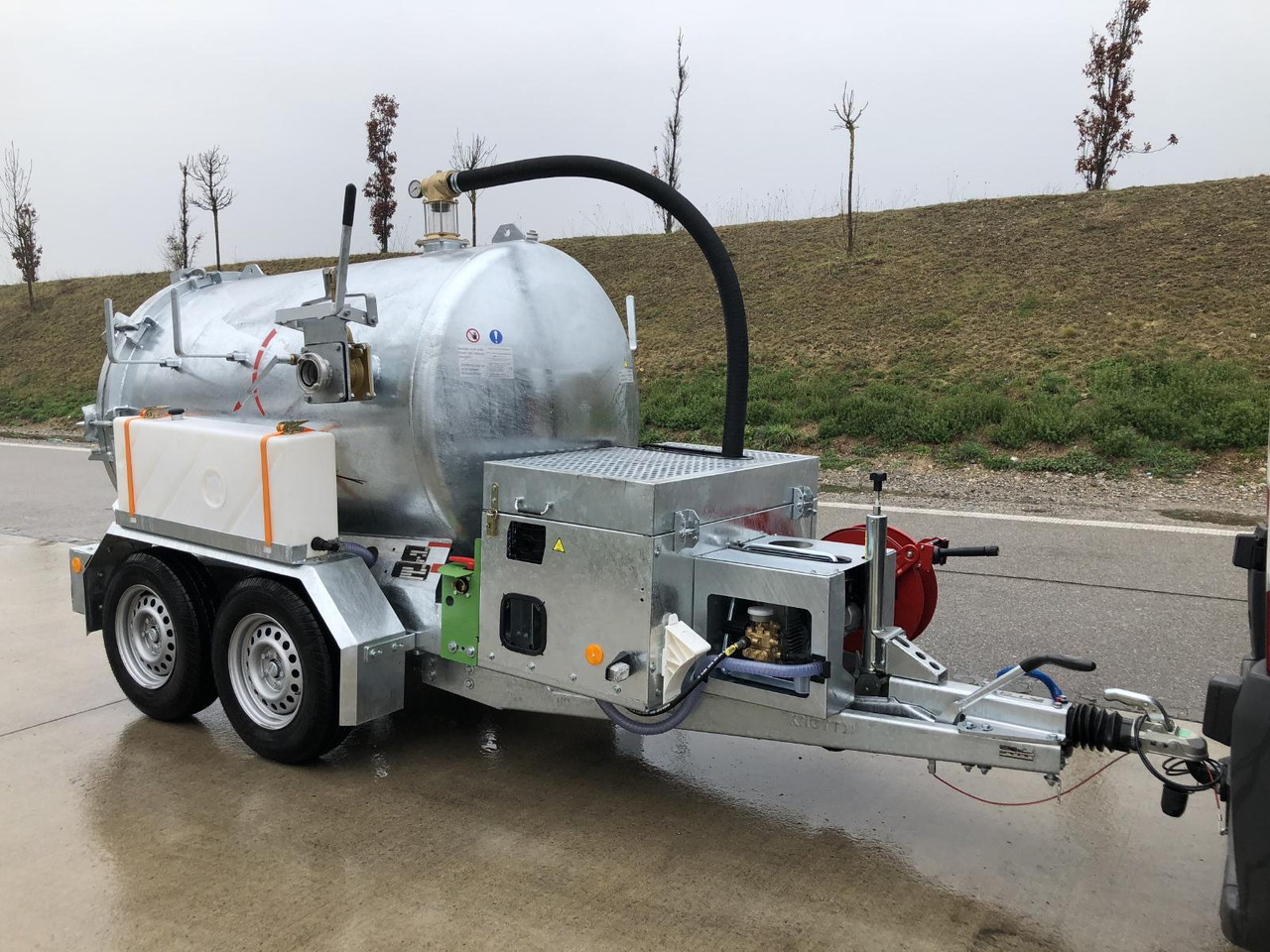 M-Vac 2000 Vacuum system specialized for drilling mud / vacuum container 2000l - Пробивна машина: снимка 2 M-Vac 2000 Vacuum system specialized for drilling mud / vacuum container 2000l - Пробивна машина: снимка 2