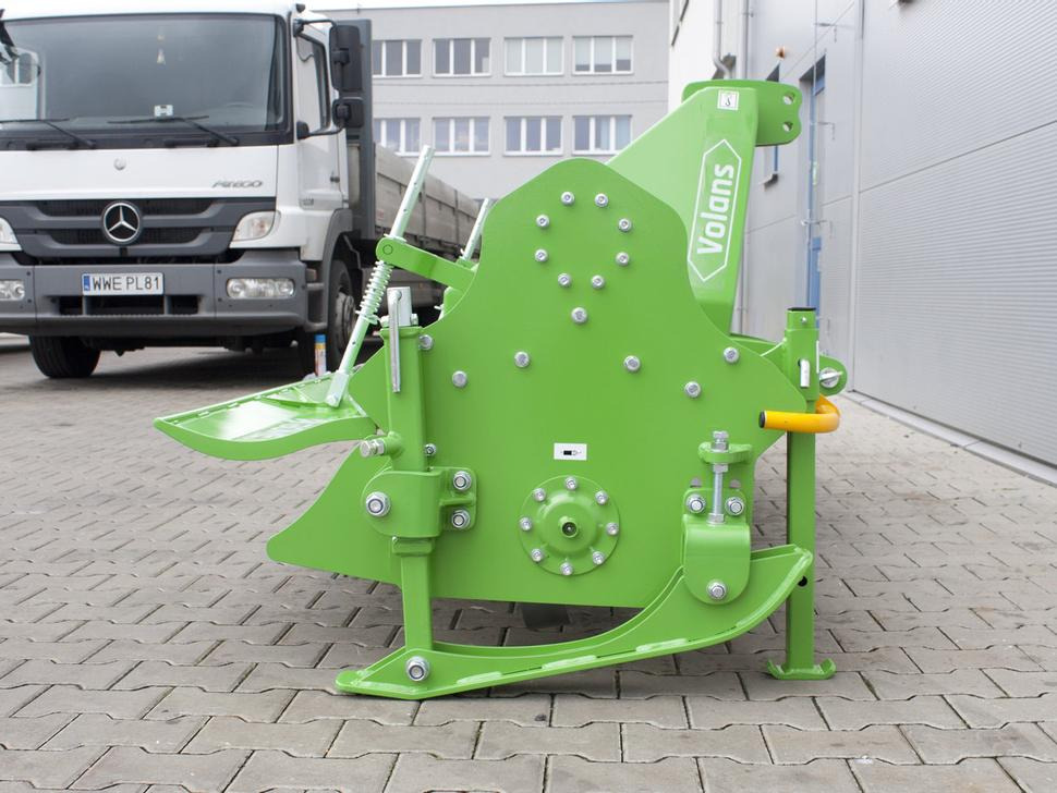 Bomet Bodenfräsen / Rotary tiller / Rotavator / Vangatrice / Desgarrador / Роторный культиватор / Glebogryzarka 3 m - Роторна фреза: снимка 4 Bomet Bodenfräsen / Rotary tiller / Rotavator / Vangatrice / Desgarrador / Роторный культиватор / Glebogryzarka 3 m - Роторна фреза: снимка 4