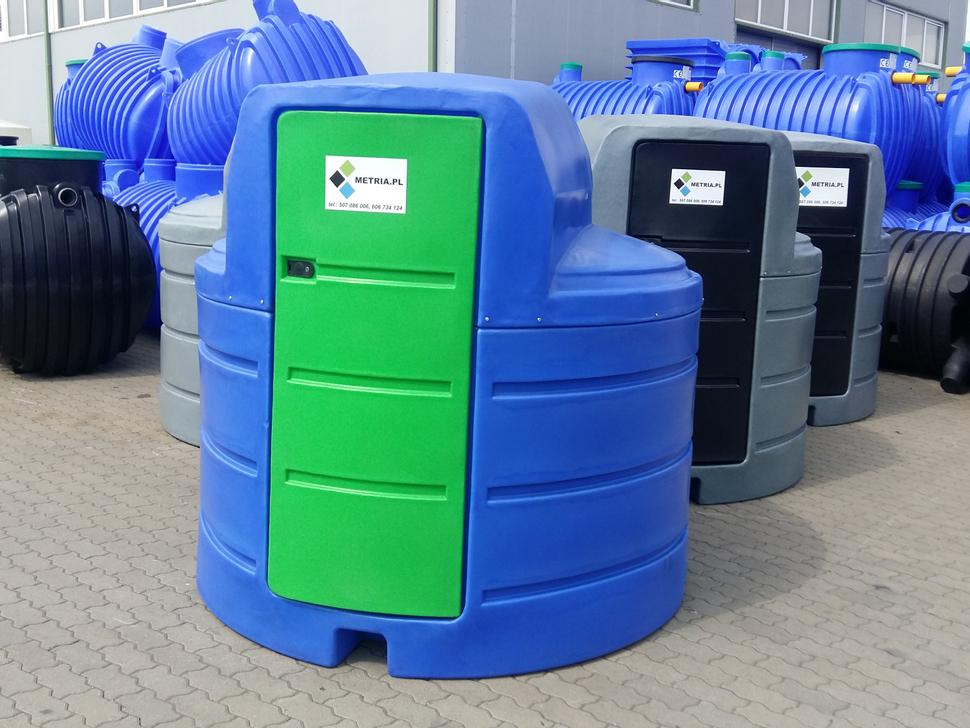 DC AdBlue tank / Cuve à AdBlue / Serbatoio per AdBlue / Бак для AdBlue / Adblue 2500 l - Резервоар за съхранение: снимка 1 DC AdBlue tank / Cuve à AdBlue / Serbatoio per AdBlue / Бак для AdBlue / Adblue 2500 l - Резервоар за съхранение: снимка 1