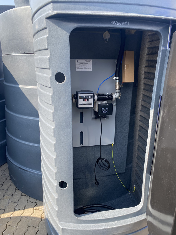 DC Dieseltank / Double-walled fuel tank for diesel fuel / Cuve à gasoil / Serbatoio gasolio / Бак для дизельного топлива / Zbiornik dwupłaszczowe na paliwo do oleju napędowego 5000 l - Резервоар за съхранение: снимка 3 DC Dieseltank / Double-walled fuel tank for diesel fuel / Cuve à gasoil / Serbatoio gasolio / Бак для дизельного топлива / Zbiornik dwupłaszczowe na paliwo do oleju napędowego 5000 l - Резервоар за съхранение: снимка 3