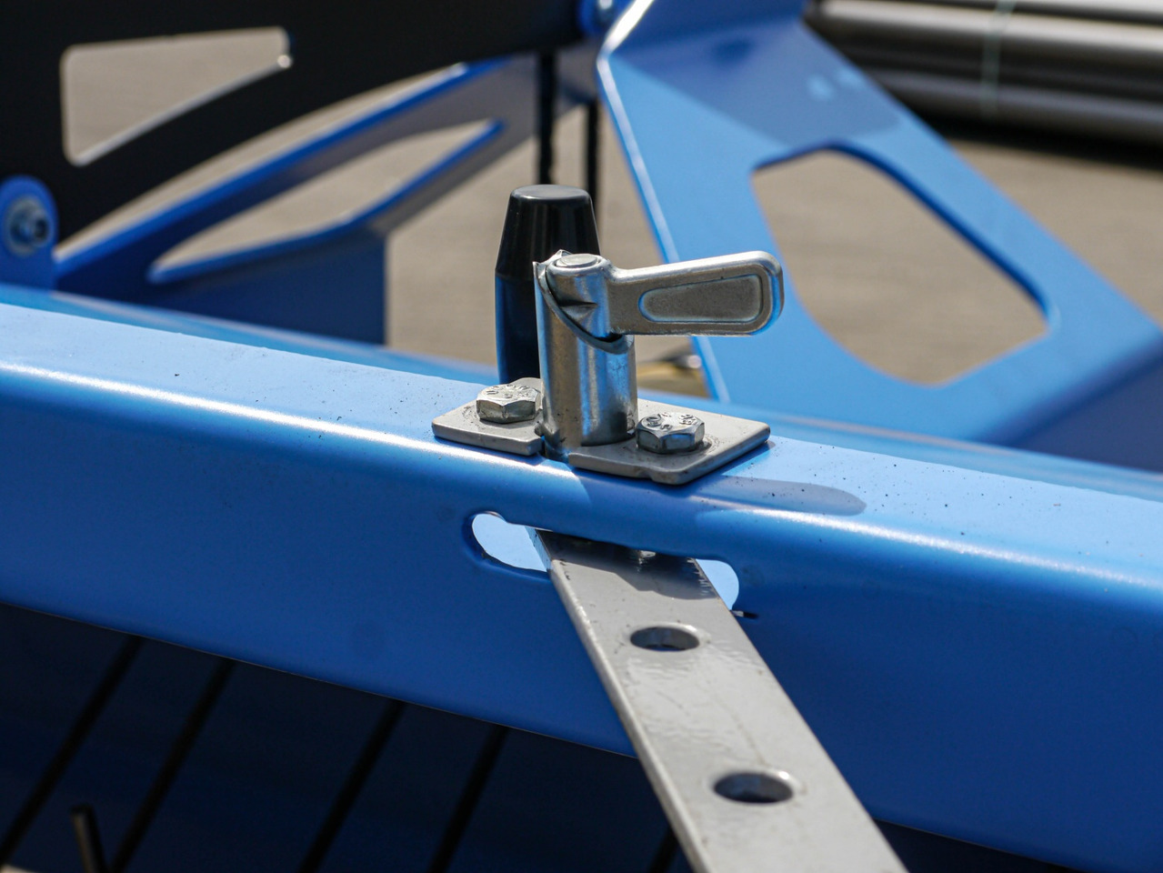 Dozamech Zettwender / Tedder / Aérofaneur / Voltafieno e ranghinatore / Rastrillo henificador / Сеноворошилка и грабли / Przetrząsarko-zgrabiarka 2,28 m - Машина за сено и фураж: снимка 5 Dozamech Zettwender / Tedder / Aérofaneur / Voltafieno e ranghinatore / Rastrillo henificador / Сеноворошилка и грабли / Przetrząsarko-zgrabiarka 2,28 m - Машина за сено и фураж: снимка 5