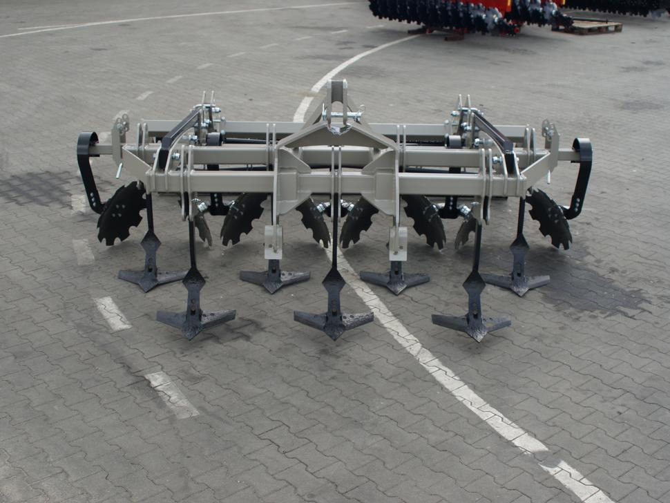 ROLEX Flügelschargrubber / Stubble cultivator / Dechaumeur à dents / Aratri stoppiatori / Стерневой культиватор / Agregat podorywkowy 3 m - Култиватор: снимка 4 ROLEX Flügelschargrubber / Stubble cultivator / Dechaumeur à dents / Aratri stoppiatori / Стерневой культиватор / Agregat podorywkowy 3 m - Култиватор: снимка 4