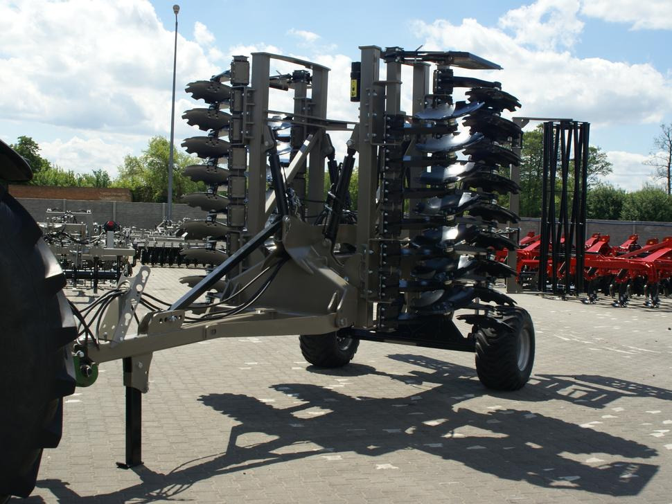 ROLEX Hydraulische Scheibenegge / Hydraulic discs harrow / Dechaumeur à disques / Erpice a dischi / Гидравлическая дисковая борона / Brona talerzowa hydraulicznie składana ciężka 4 m - Дискова брана: снимка 2 ROLEX Hydraulische Scheibenegge / Hydraulic discs harrow / Dechaumeur à disques / Erpice a dischi / Гидравлическая дисковая борона / Brona talerzowa hydraulicznie składana ciężka 4 m - Дискова брана: снимка 2