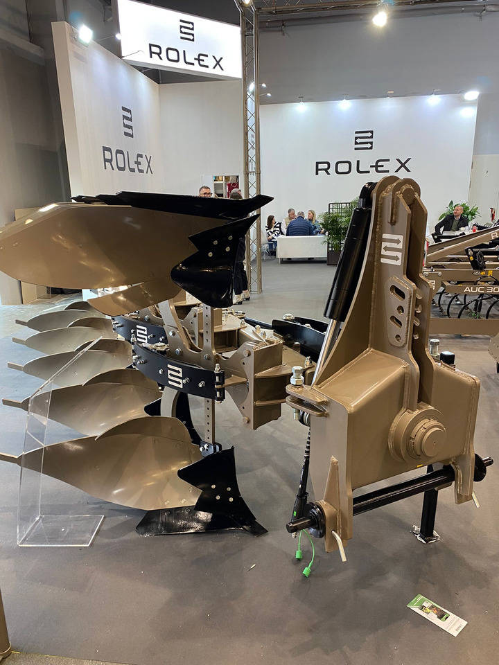 ROLEX Volldrehpflug / Rotary plough / Charrue réversible / Aratro reversibile / Оборотный плуг / Pług obrotowy 3+1 - Плуг: снимка 4 ROLEX Volldrehpflug / Rotary plough / Charrue réversible / Aratro reversibile / Оборотный плуг / Pług obrotowy 3+1 - Плуг: снимка 4