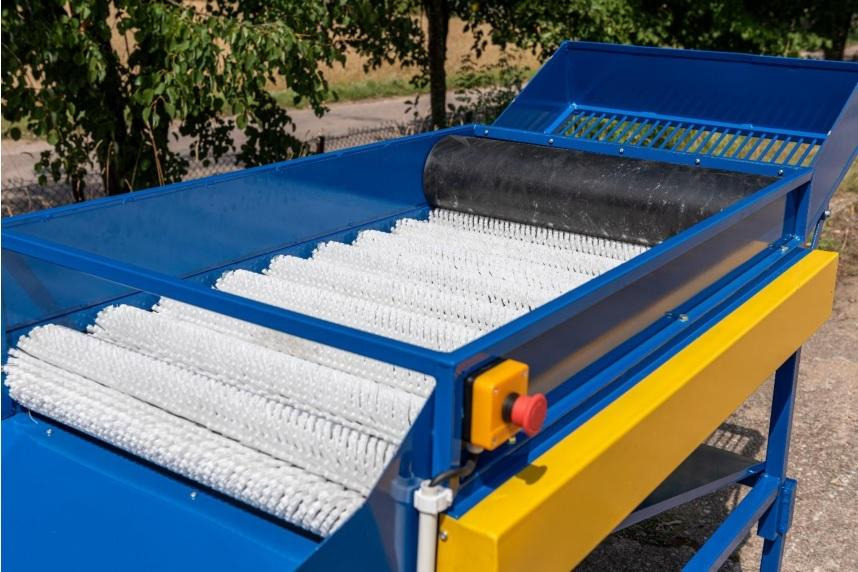 ROLMET Bürstenmaschine / Potato brush cleaner / Nettoyeuse à brosse / Pulitore a spazzole / Очиститель / Czyszczarka szczotkowa - Техника за картофи: снимка 5 ROLMET Bürstenmaschine / Potato brush cleaner / Nettoyeuse à brosse / Pulitore a spazzole / Очиститель / Czyszczarka szczotkowa - Техника за картофи: снимка 5