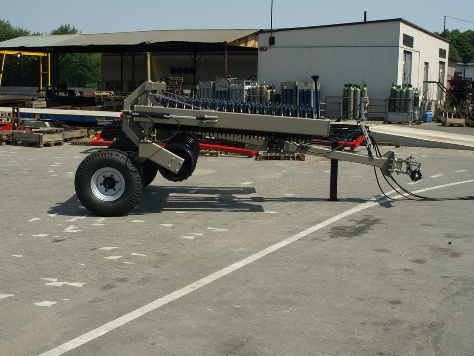 Rolex Ackerwalze / Sowing roller / Rouleau Cambridge / Attrezzi per rullatura / Rodillo / Посевной каток / Wał posiewny 6,3 m - Селскостопански валяк: снимка 3 Rolex Ackerwalze / Sowing roller / Rouleau Cambridge / Attrezzi per rullatura / Rodillo / Посевной каток / Wał posiewny 6,3 m - Селскостопански валяк: снимка 3