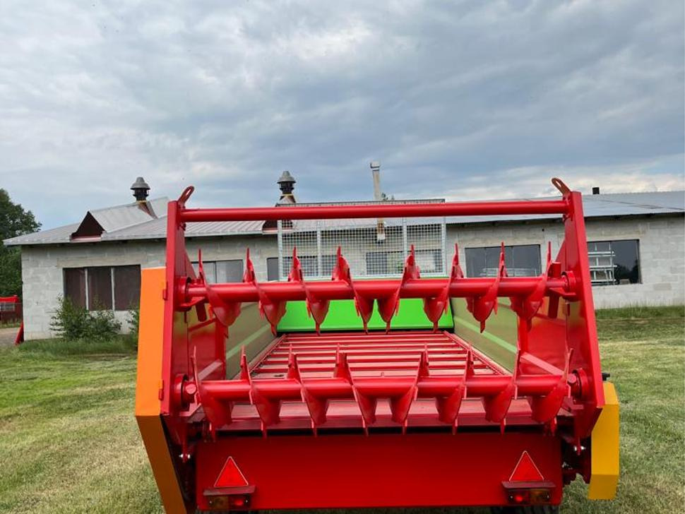 Roltrans Miststreuer / Manure spreader / Épandeur à fumier / Spandiletame / Разбрасыватель органических удобрений N250/2 LEO 4 t - Разпръсквач за оборски тор: снимка 4 Roltrans Miststreuer / Manure spreader / Épandeur à fumier / Spandiletame / Разбрасыватель органических удобрений N250/2 LEO 4 t - Разпръсквач за оборски тор: снимка 4