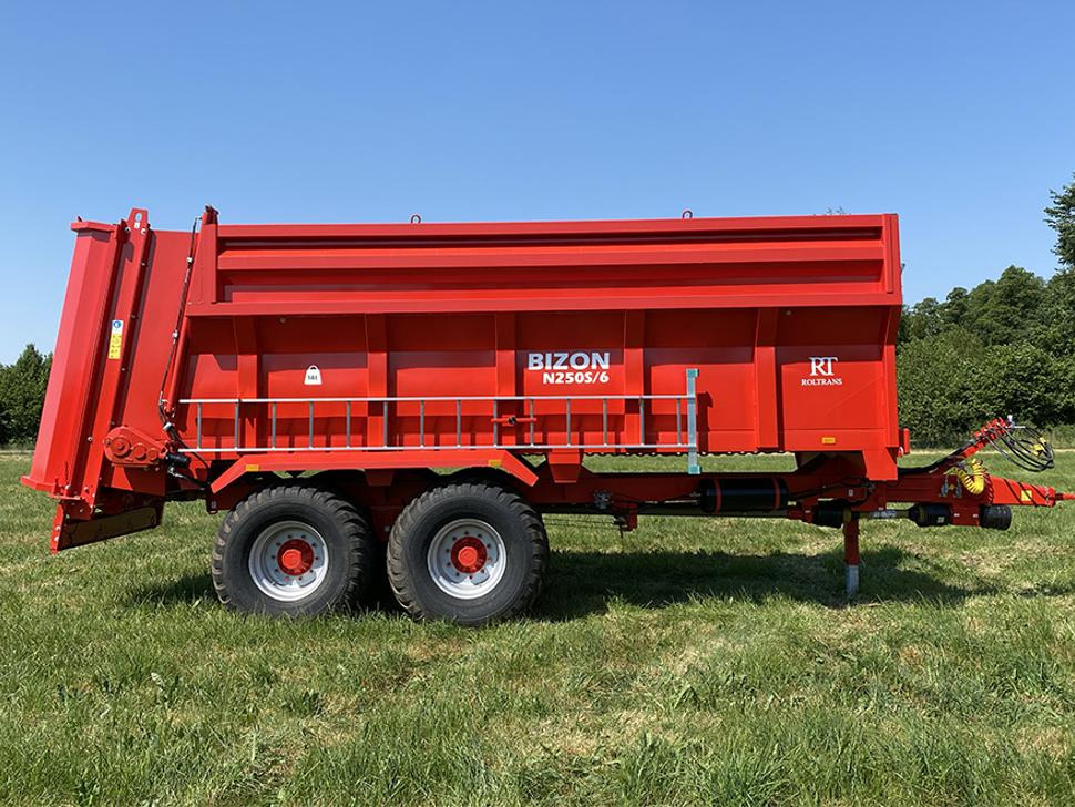 Roltrans Miststreuer / Manure spreader / Epandeur à fumier / Spandiletame / Разбрасыватель органических удобрений / Rozrzutnik obornika N205S/6 BIZON 14 t - Разпръсквач за оборски тор: снимка 2 Roltrans Miststreuer / Manure spreader / Epandeur à fumier / Spandiletame / Разбрасыватель органических удобрений / Rozrzutnik obornika N205S/6 BIZON 14 t - Разпръсквач за оборски тор: снимка 2