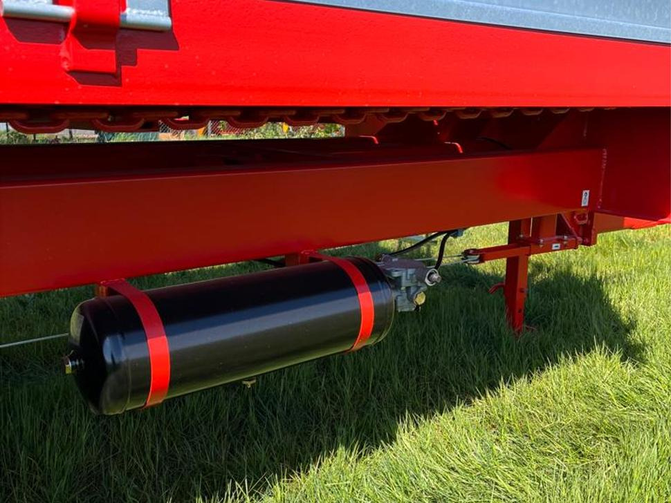 Roltrans Miststreuer / Manure spreader / Épandeur à fumier / Spandiletame / Разбрасыватель органических удобрений / Rozrzutnik obornika N250/32 JAMNIK 8 t - Разпръсквач за оборски тор: снимка 5 Roltrans Miststreuer / Manure spreader / Épandeur à fumier / Spandiletame / Разбрасыватель органических удобрений / Rozrzutnik obornika N250/32 JAMNIK 8 t - Разпръсквач за оборски тор: снимка 5