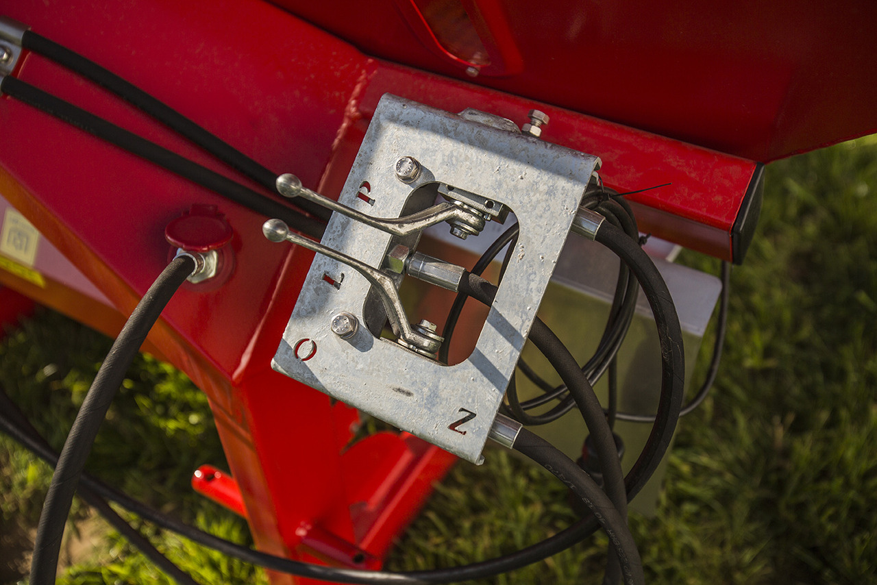 WOPROL Düngerstreuer / Fertilizer spreader / Epandeur d'engrais / Rozsiewacz nawozów 600 kg - Тороразпръсквачка: снимка 5 WOPROL Düngerstreuer / Fertilizer spreader / Epandeur d'engrais / Rozsiewacz nawozów 600 kg - Тороразпръсквачка: снимка 5
