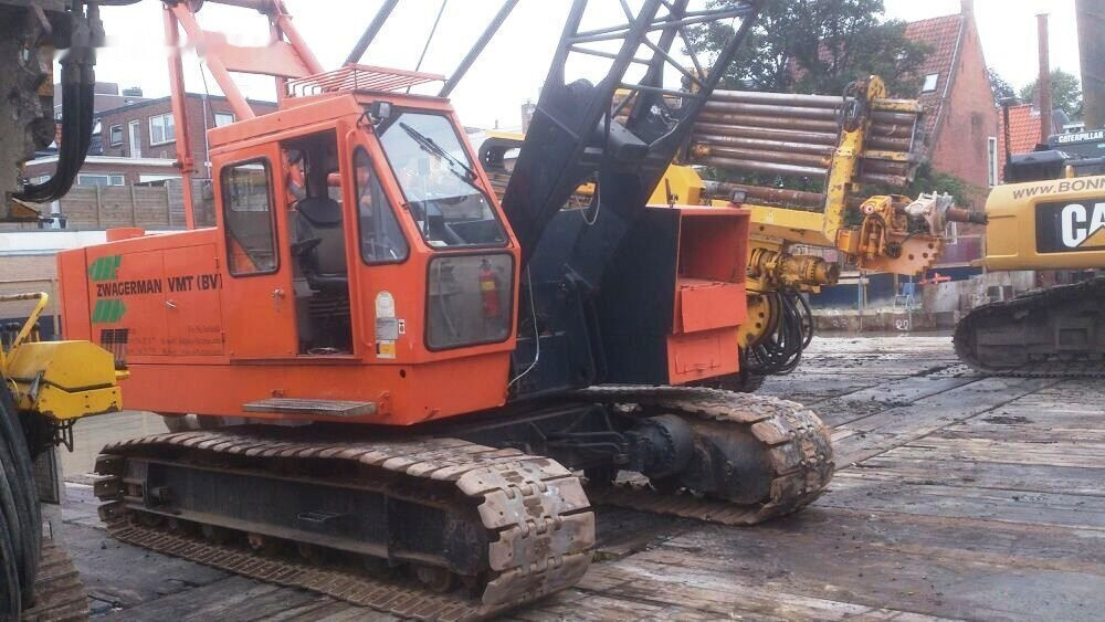 Hitachi KH 100 - Верижен кран: снимка 2 Hitachi KH 100 - Верижен кран: снимка 2