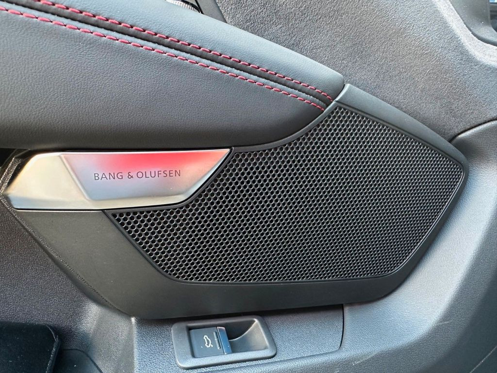 Седан Audi e-tron GT RS quattro Laser-LED+Head-Up+360* Kam: снимка 16