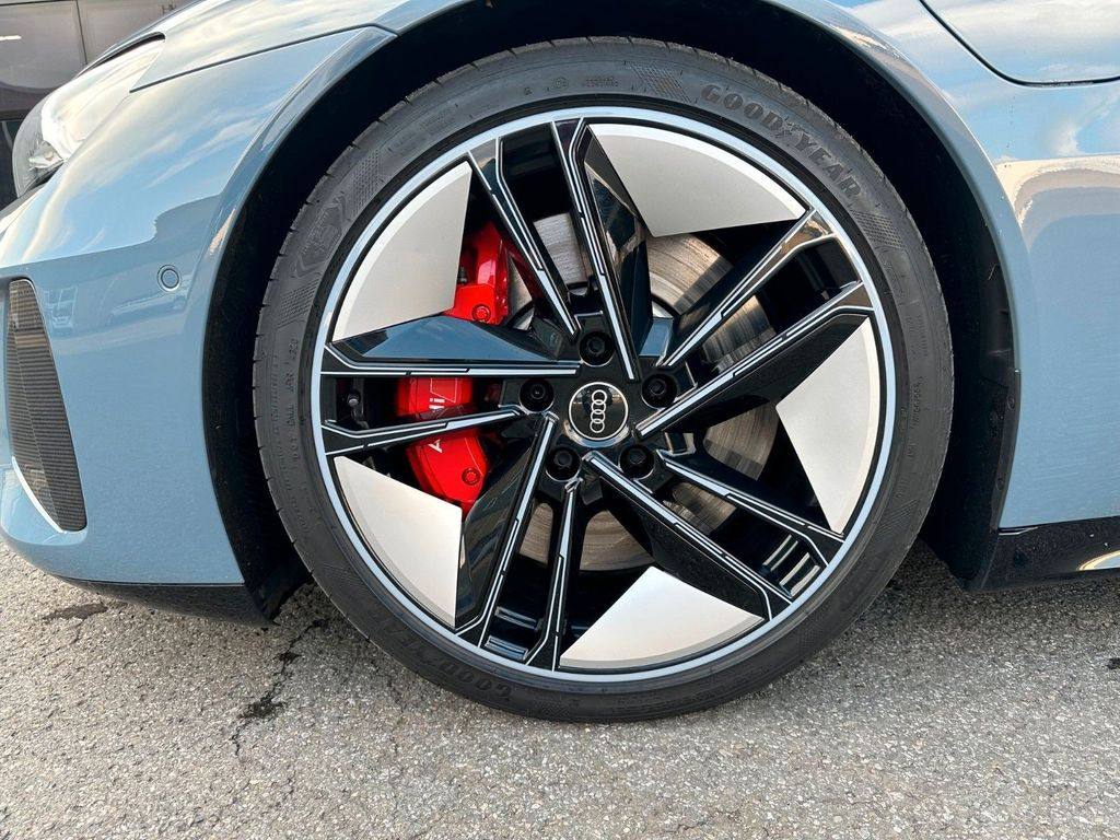 Седан Audi e-tron GT RS quattro Laser-LED+Head-Up+360* Kam: снимка 7