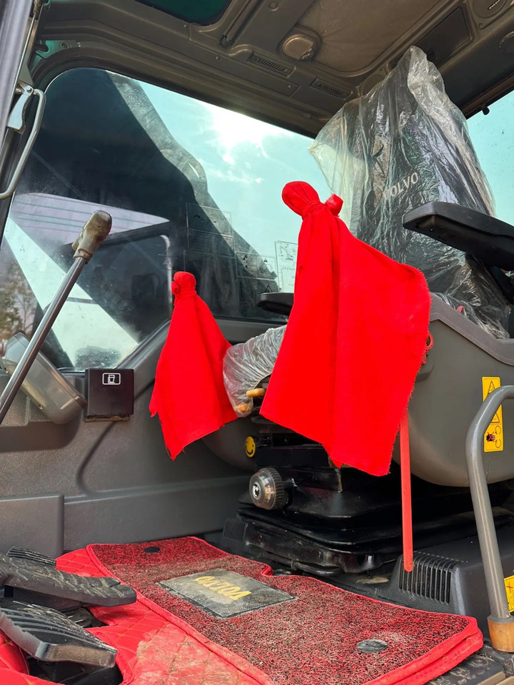 VOLVO EC290 - Верижен багер: снимка 3 VOLVO EC290 - Верижен багер: снимка 3