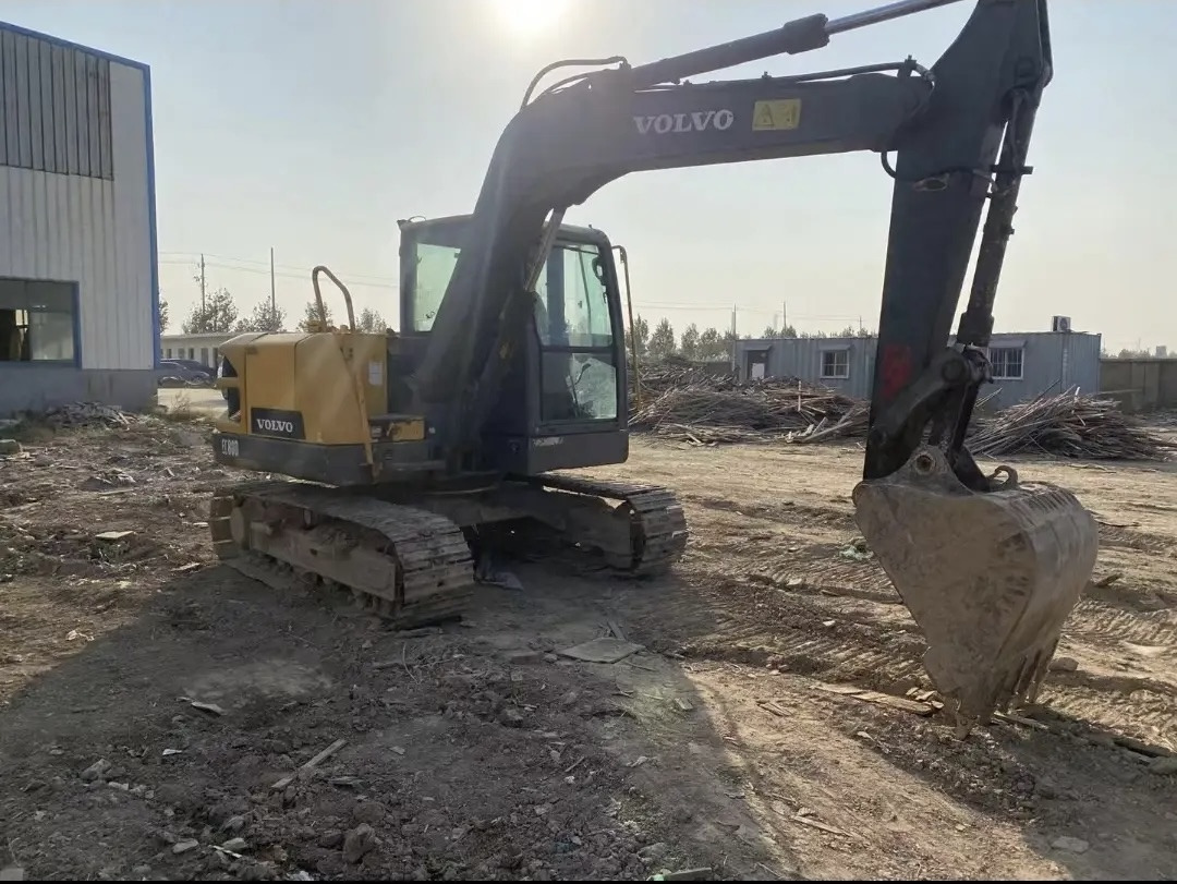 VOLVO EC80D - Верижен багер: снимка 1 VOLVO EC80D - Верижен багер: снимка 1