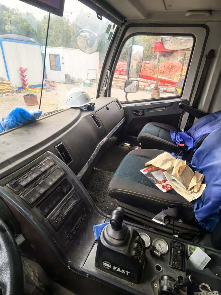 ZOOMLION 200E7 - Кран за всякакви терени: снимка 4 ZOOMLION 200E7 - Кран за всякакви терени: снимка 4