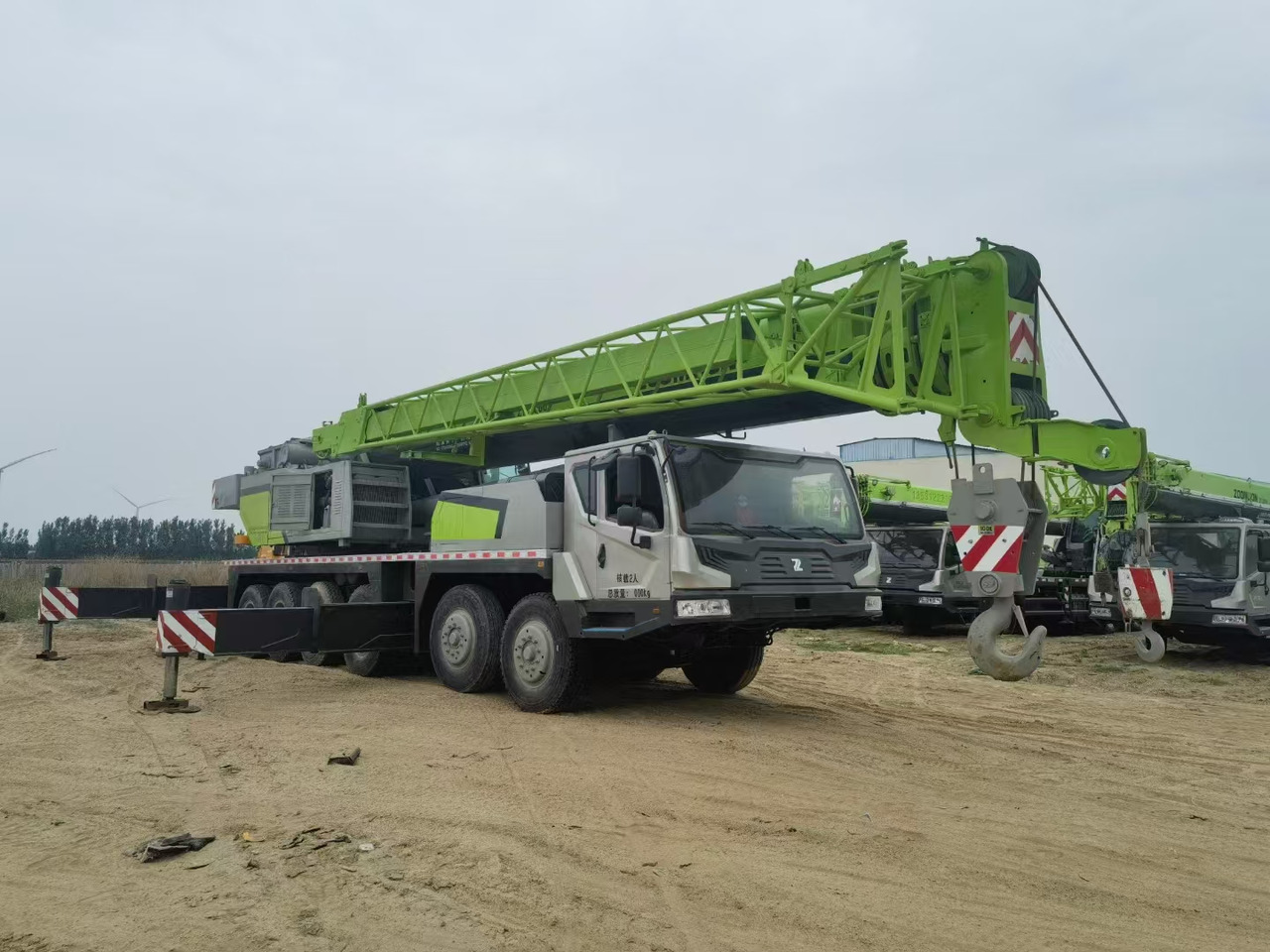 ZOOMLION ZTC1000V - Автокран: снимка 2 ZOOMLION ZTC1000V - Автокран: снимка 2