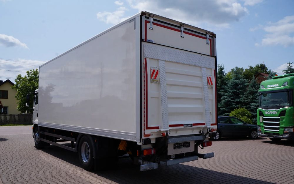 MAN TGM 18.250 / 18.290 EURO 6 KONTENER 19 PALET ŁAD. 9800 KG WINDA - Камион фургон: снимка 3 MAN TGM 18.250 / 18.290 EURO 6 KONTENER 19 PALET ŁAD. 9800 KG WINDA - Камион фургон: снимка 3
