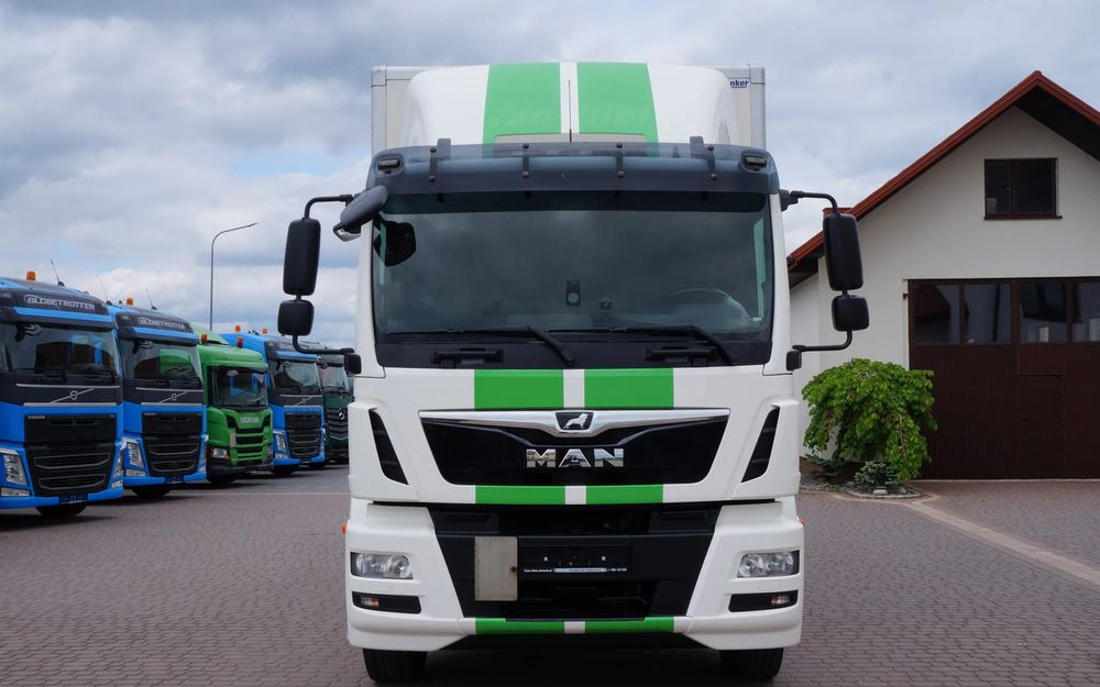 MAN TGM 18.250 / 18.290 EURO 6 KONTENER 19 PALET ŁAD. 9800 KG WINDA - Камион фургон: снимка 2 MAN TGM 18.250 / 18.290 EURO 6 KONTENER 19 PALET ŁAD. 9800 KG WINDA - Камион фургон: снимка 2