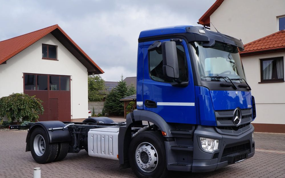 Mercedes-Benz ANTOS 1824 ACTROS EURO 6 RAMA DO ZABUDOWY ROZSTAW OSI 3.80M ANTOS 1830 1827 - Шаси кабина: снимка 3 Mercedes-Benz ANTOS 1824 ACTROS EURO 6 RAMA DO ZABUDOWY ROZSTAW OSI 3.80M ANTOS 1830 1827 - Шаси кабина: снимка 3