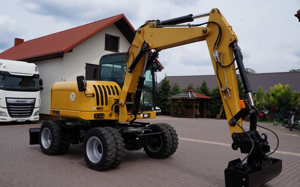 Terex TW 85 Koparka kołowa Sprowadzona silnik DEUTZ Stan Wzorowy - Колесен багер: снимка 4 Terex TW 85 Koparka kołowa Sprowadzona silnik DEUTZ Stan Wzorowy - Колесен багер: снимка 4