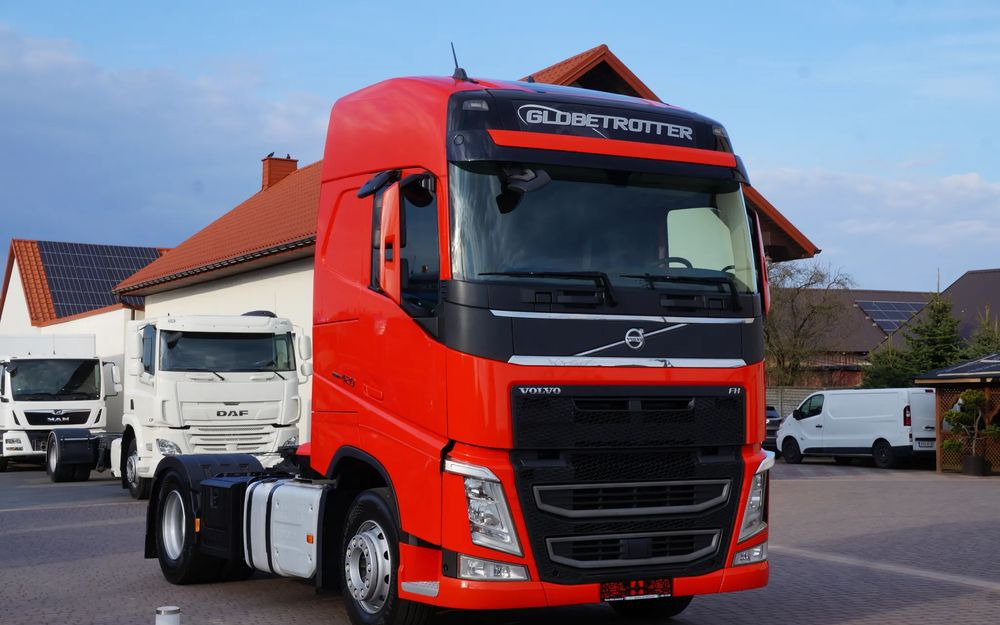 Volvo FH 4 EURO 6 GLOBETROTTER NISKI PRZEBIEG PEŁEN SERWIS - Влекач: снимка 3 Volvo FH 4 EURO 6 GLOBETROTTER NISKI PRZEBIEG PEŁEN SERWIS - Влекач: снимка 3
