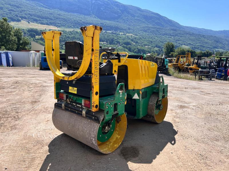 Ammann AV26-2 COMPACTEUR ROULEAU TANDEM VIBRANT ARTICULÉ - Пътен валяк: снимка 5 Ammann AV26-2 COMPACTEUR ROULEAU TANDEM VIBRANT ARTICULÉ - Пътен валяк: снимка 5