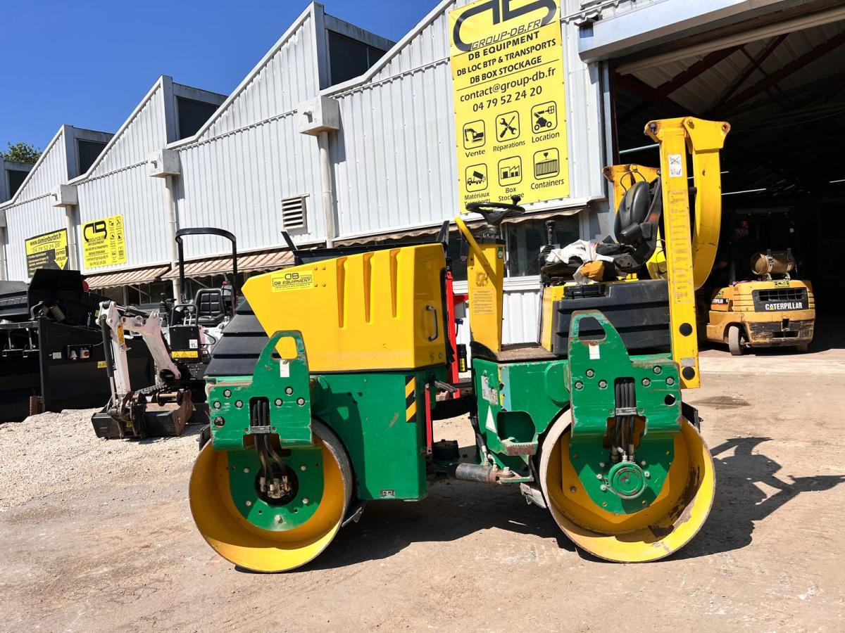 Ammann AV26-2 COMPACTEUR ROULEAU TANDEM VIBRANT ARTICULÉ - Пътен валяк: снимка 2 Ammann AV26-2 COMPACTEUR ROULEAU TANDEM VIBRANT ARTICULÉ - Пътен валяк: снимка 2