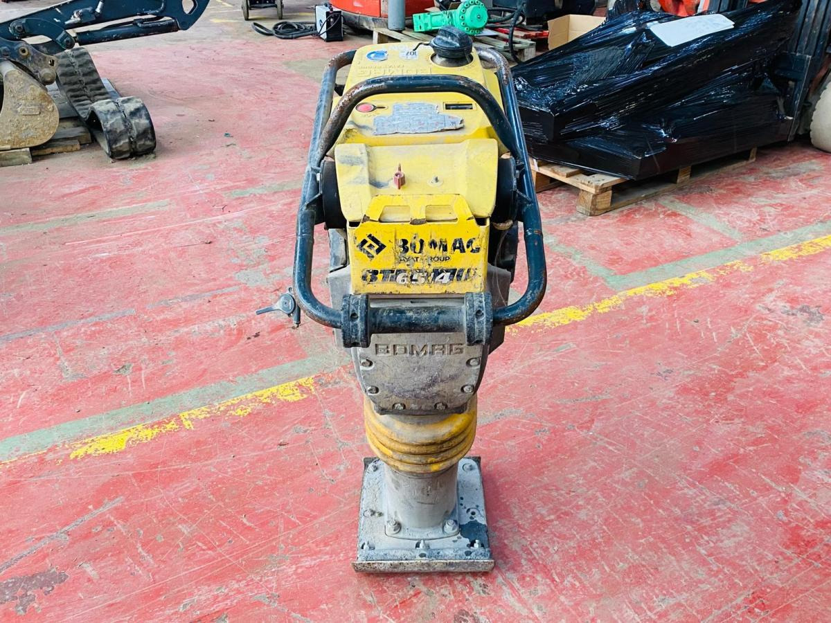 BOMAG Pilonneuse BT65/4 - Трамбовка: снимка 2 BOMAG Pilonneuse BT65/4 - Трамбовка: снимка 2