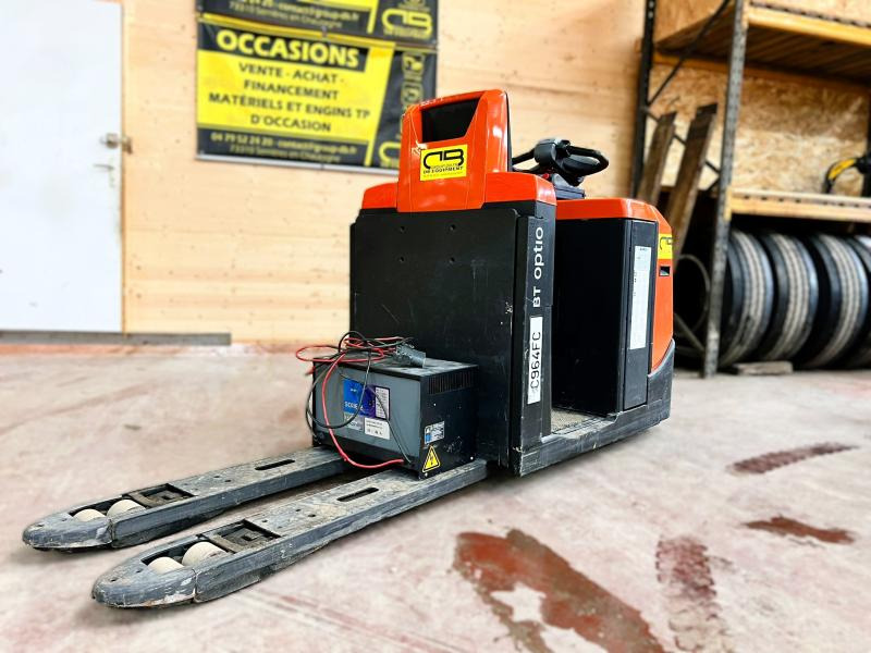 BT OSE250 Gerbeur transpalette électrique - Стакер: снимка 1 BT OSE250 Gerbeur transpalette électrique - Стакер: снимка 1