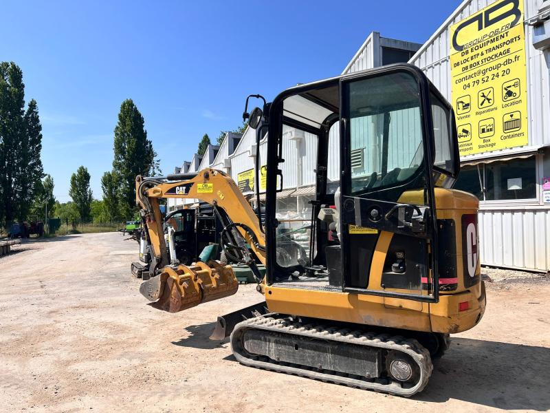 Caterpillar 301.6C MINIPELLE 1,7T (NET DE TVA) - Мини багер: снимка 2 Caterpillar 301.6C MINIPELLE 1,7T (NET DE TVA) - Мини багер: снимка 2