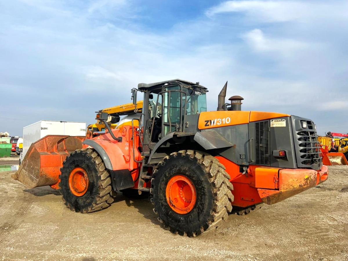 HITACHI ZW 310 Chargeuse 23T - Колесен товарач: снимка 2 HITACHI ZW 310 Chargeuse 23T - Колесен товарач: снимка 2