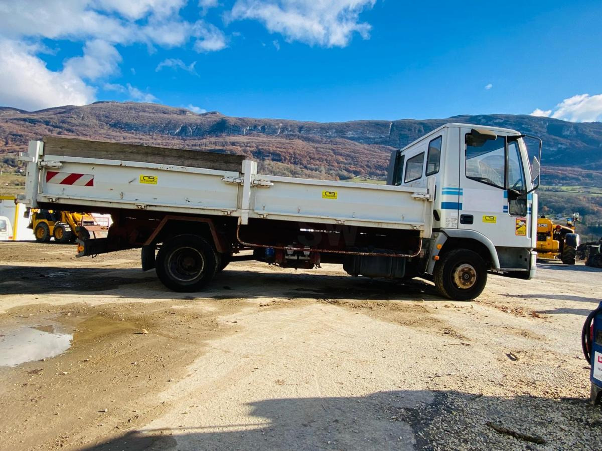 Iveco 75E14 (NET DE TVA) CAMION BENNE 7,5T - Самосвал камион: снимка 4 Iveco 75E14 (NET DE TVA) CAMION BENNE 7,5T - Самосвал камион: снимка 4