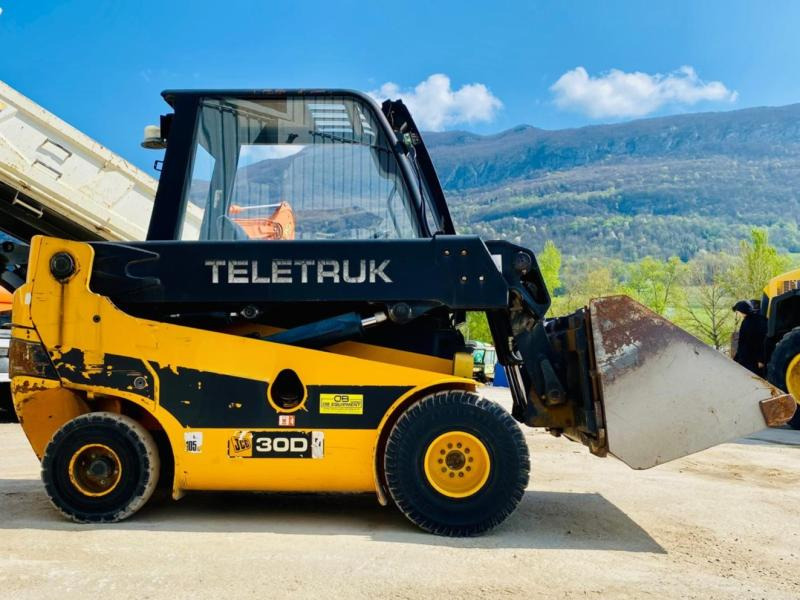 Jcb TLT30D Teletruk - Телескопичен товарач: снимка 5 Jcb TLT30D Teletruk - Телескопичен товарач: снимка 5