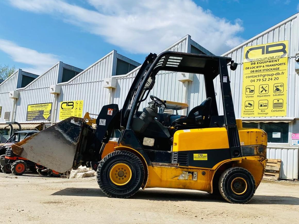 Jcb TLT30D Teletruk - Телескопичен товарач: снимка 2 Jcb TLT30D Teletruk - Телескопичен товарач: снимка 2