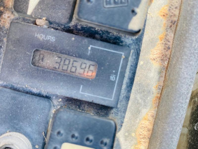 Телескопичен товарач Jcb TLT30D Teletruk: снимка 13