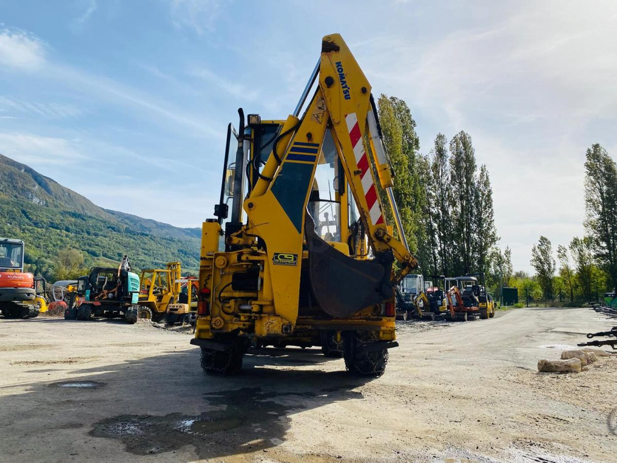 KOMATSU Tractopelle WB70 (NET DE TVA) - Багер-товарач: снимка 4 KOMATSU Tractopelle WB70 (NET DE TVA) - Багер-товарач: снимка 4