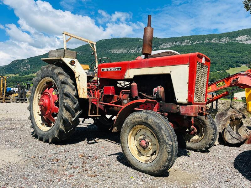 MAC CORMICK Tracteur agricole Rouge 634 - Трактор: снимка 1 MAC CORMICK Tracteur agricole Rouge 634 - Трактор: снимка 1