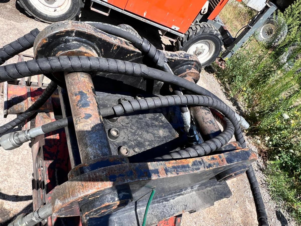 NPK DG-14 Pince de tri pour pelle de 8 à 15T - Грайфер за Строителна техника: снимка 5 NPK DG-14 Pince de tri pour pelle de 8 à 15T - Грайфер за Строителна техника: снимка 5