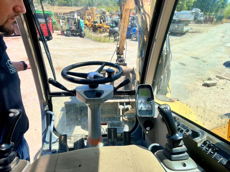Колесен багер New Holland MH 2.6 PELLE A PNEUS 10T: снимка 13