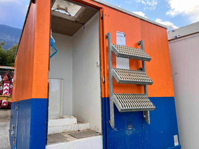 Жилищен контейнер REMORQUE BASE VIE CABANE DE CHANTIER: снимка 6