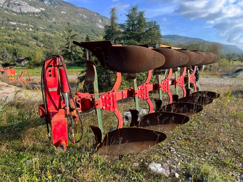 Vogel & Noot Charrue portée 5 corps - Плуг: снимка 1 Vogel & Noot Charrue portée 5 corps - Плуг: снимка 1