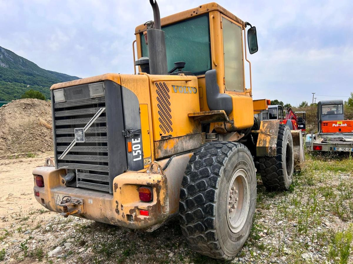 Volvo L 50 E CHARGEUSE A PNEUS 10T - Колесен товарач: снимка 5 Volvo L 50 E CHARGEUSE A PNEUS 10T - Колесен товарач: снимка 5
