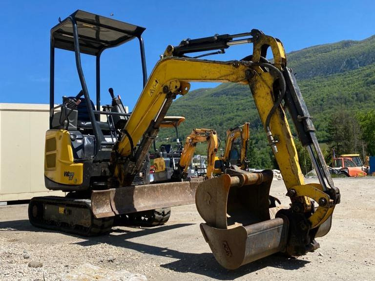 YANMAR Mini pelle VIO17 1.7T - Мини багер: снимка 5 YANMAR Mini pelle VIO17 1.7T - Мини багер: снимка 5