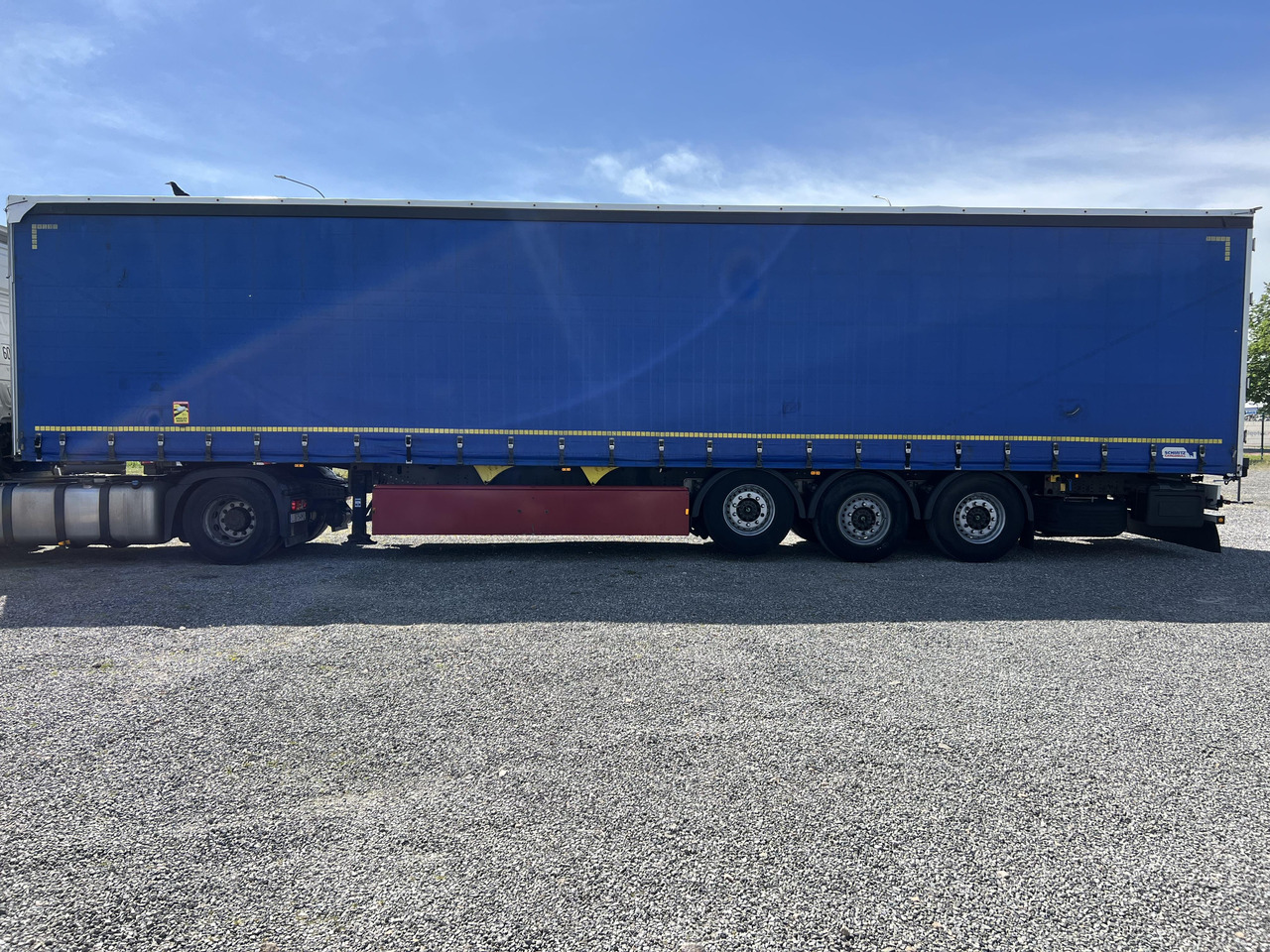 SCHMITZ SCS 24L 13.62 E B - Брезентово полуремарке: снимка 2 SCHMITZ SCS 24L 13.62 E B - Брезентово полуремарке: снимка 2