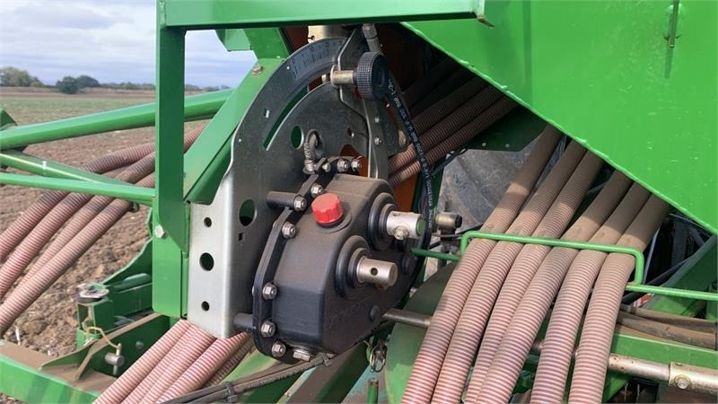 Amazone Amazone 4M AD-P 403 Special Disc Combination **Vid - Комбинирана сеялка: снимка 3 Amazone Amazone 4M AD-P 403 Special Disc Combination **Vid - Комбинирана сеялка: снимка 3