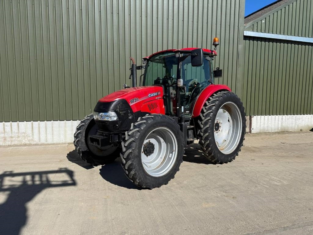 Case Farmall 105c - Трактор: снимка 1 Case Farmall 105c - Трактор: снимка 1