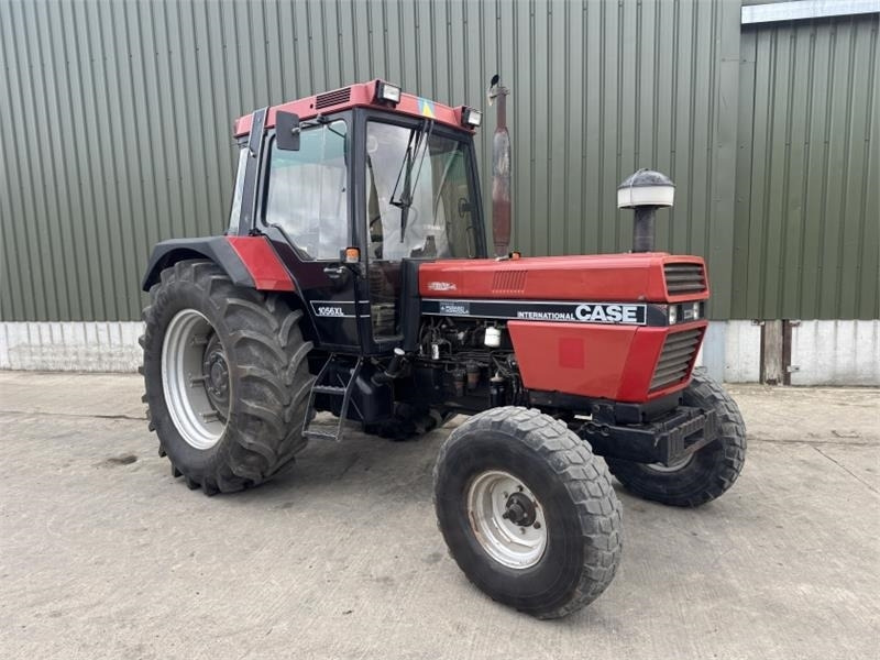 Case IH International Case International 1056XL 2WD - Трактор: снимка 1 Case IH International Case International 1056XL 2WD - Трактор: снимка 1