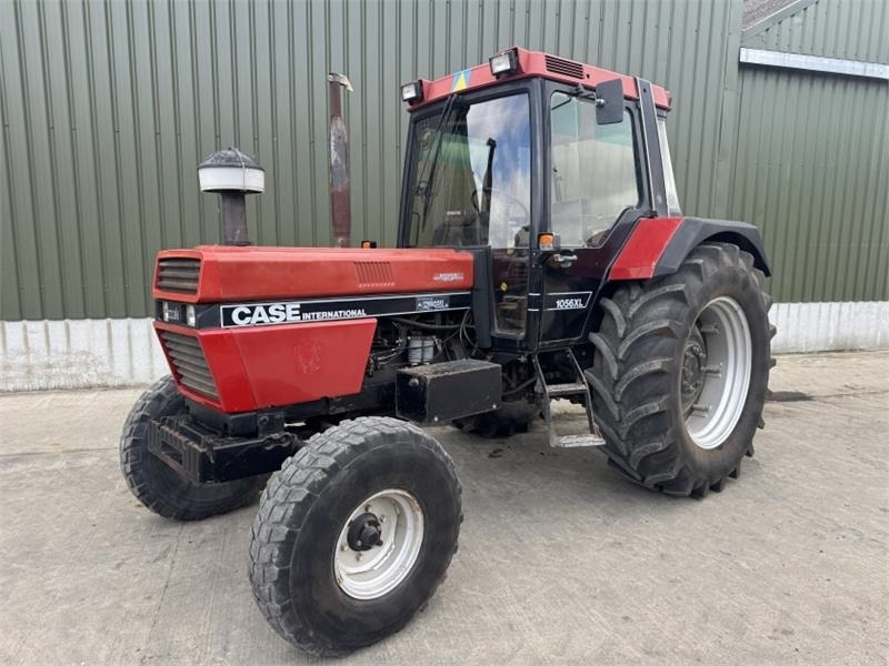 Case IH International Case International 1056XL 2WD - Трактор: снимка 3 Case IH International Case International 1056XL 2WD - Трактор: снимка 3