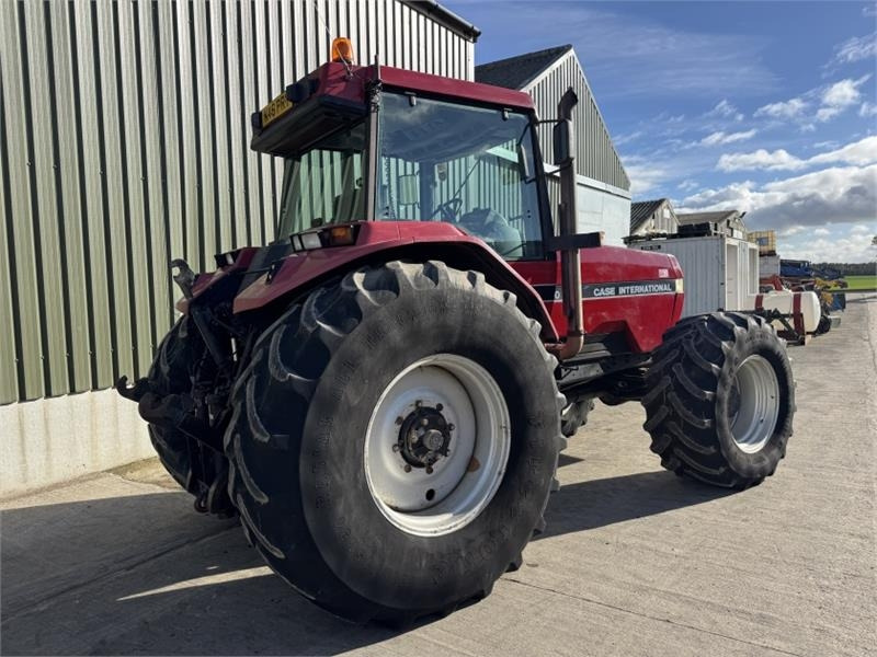 Case Magnum 7140 - Трактор: снимка 2 Case Magnum 7140 - Трактор: снимка 2